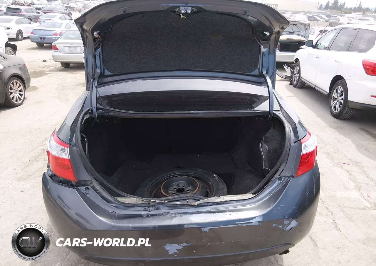 2016 Toyota Corolla Le VIN:5YFBURHE6GP522858 - 17
