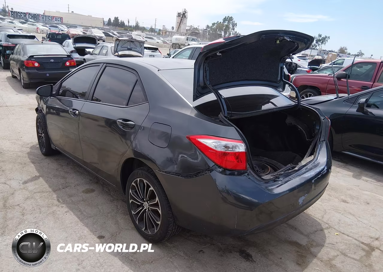 2016 Toyota Corolla Le VIN:5YFBURHE6GP522858 - 3