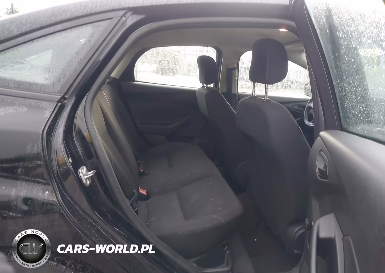 2017 Ford Focus S VIN:1FADP3E26HL213740 - 8
