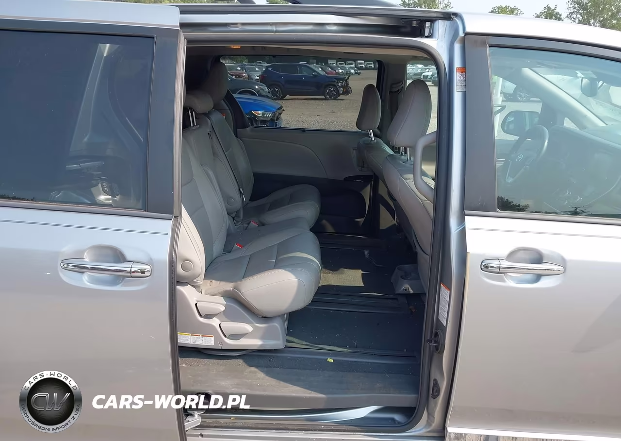 2018 Toyota Sienna Xle 8 Passenger VIN:5TDYZ3DC4JS952058 - 8