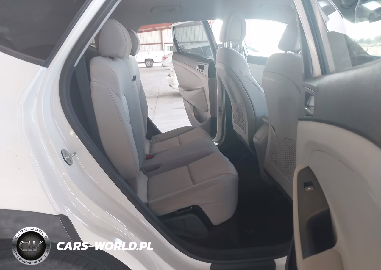 2017 Hyundai Tucson Se VIN:KM8J3CA46HU316761 - 8