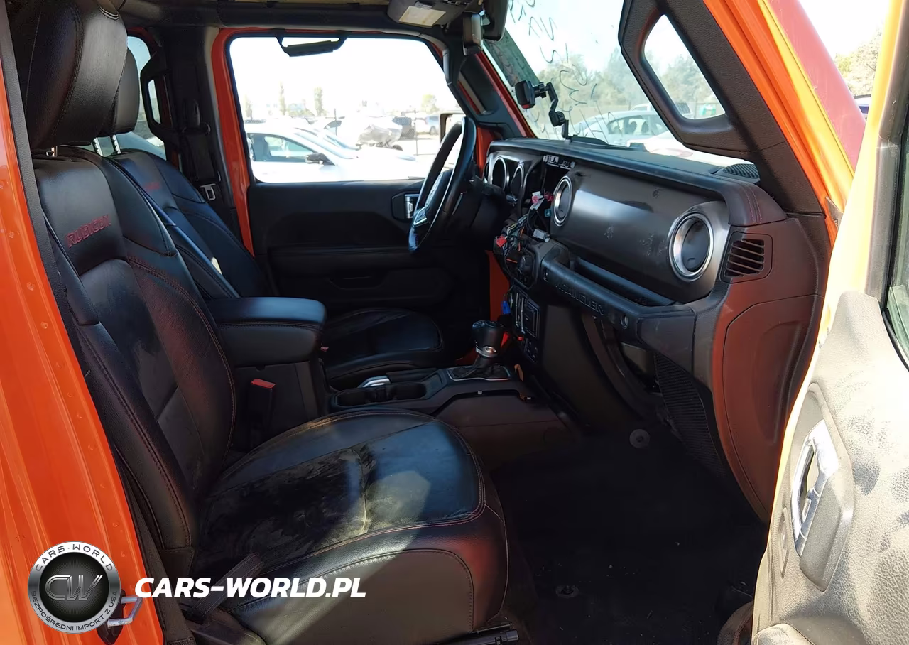 2018 Jeep Wrangler Unlimited Rubicon 4X4 VIN:1C4HJXFN4JW239450 - 5