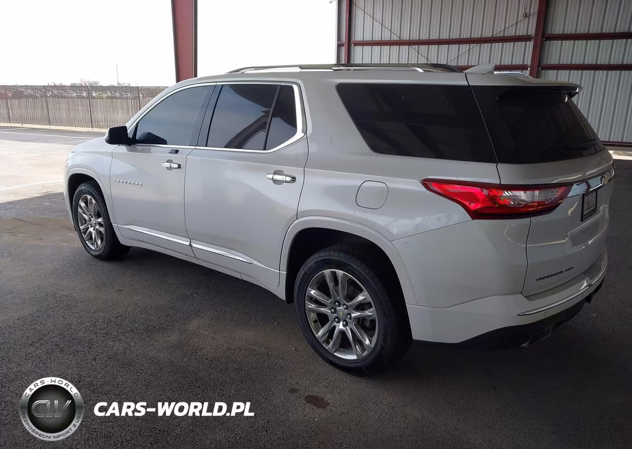 2018 Chevrolet Traverse High Country VIN:1GNEVKKW7JJ237138 - 3