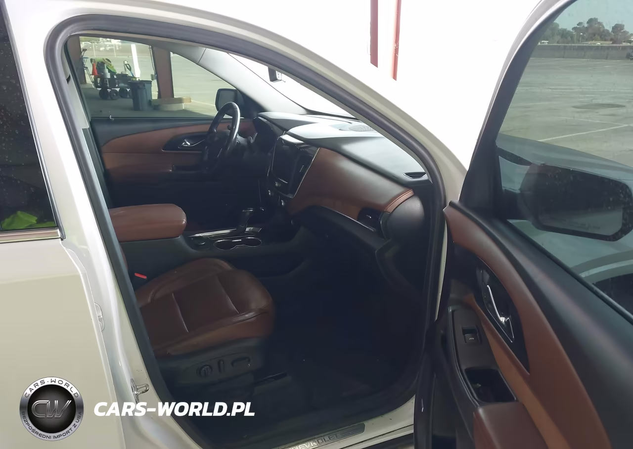 2018 Chevrolet Traverse High Country VIN:1GNEVKKW7JJ237138 - 5