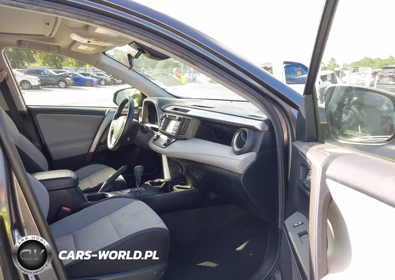 2018 Toyota Rav4 Xle VIN:JTMRFREVXJJ726040 - 5