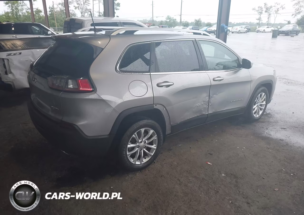 2019 Jeep Cherokee Latitude Fwd VIN:1C4PJLCXXKD272296 - 4