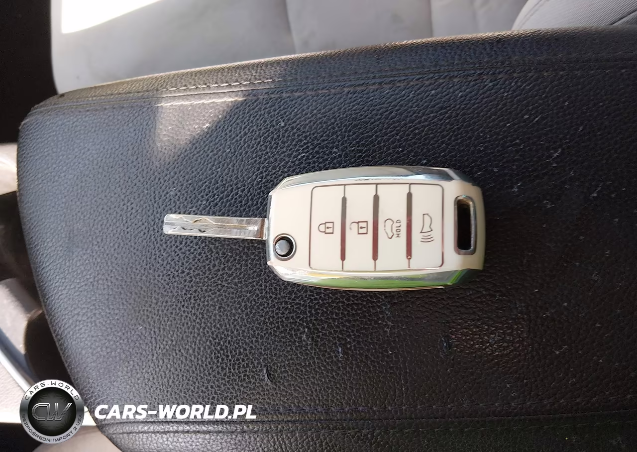 KIA OPTIMA VIN:5XXGM4A79FG441283 - 11