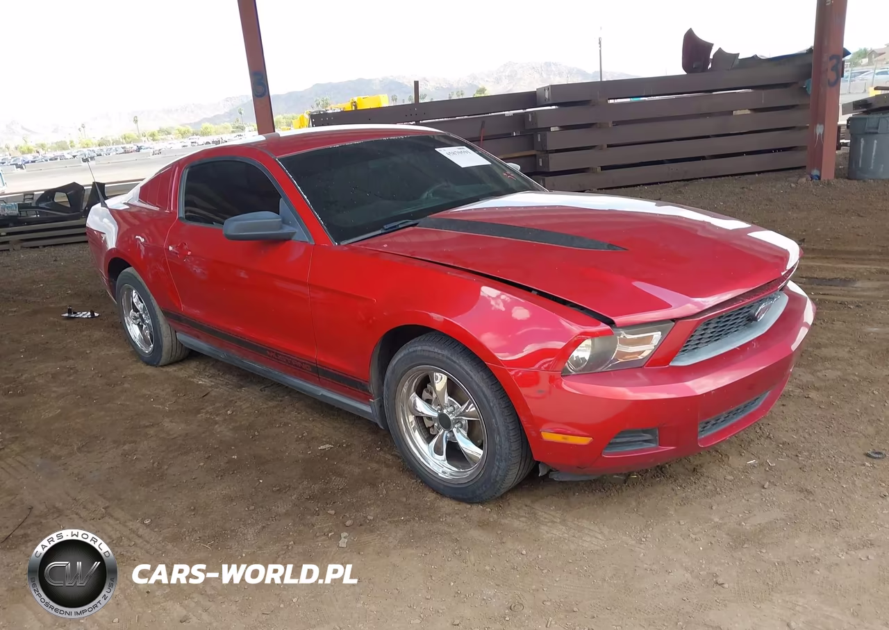 2010 Ford Mustang V6-V6 Premium