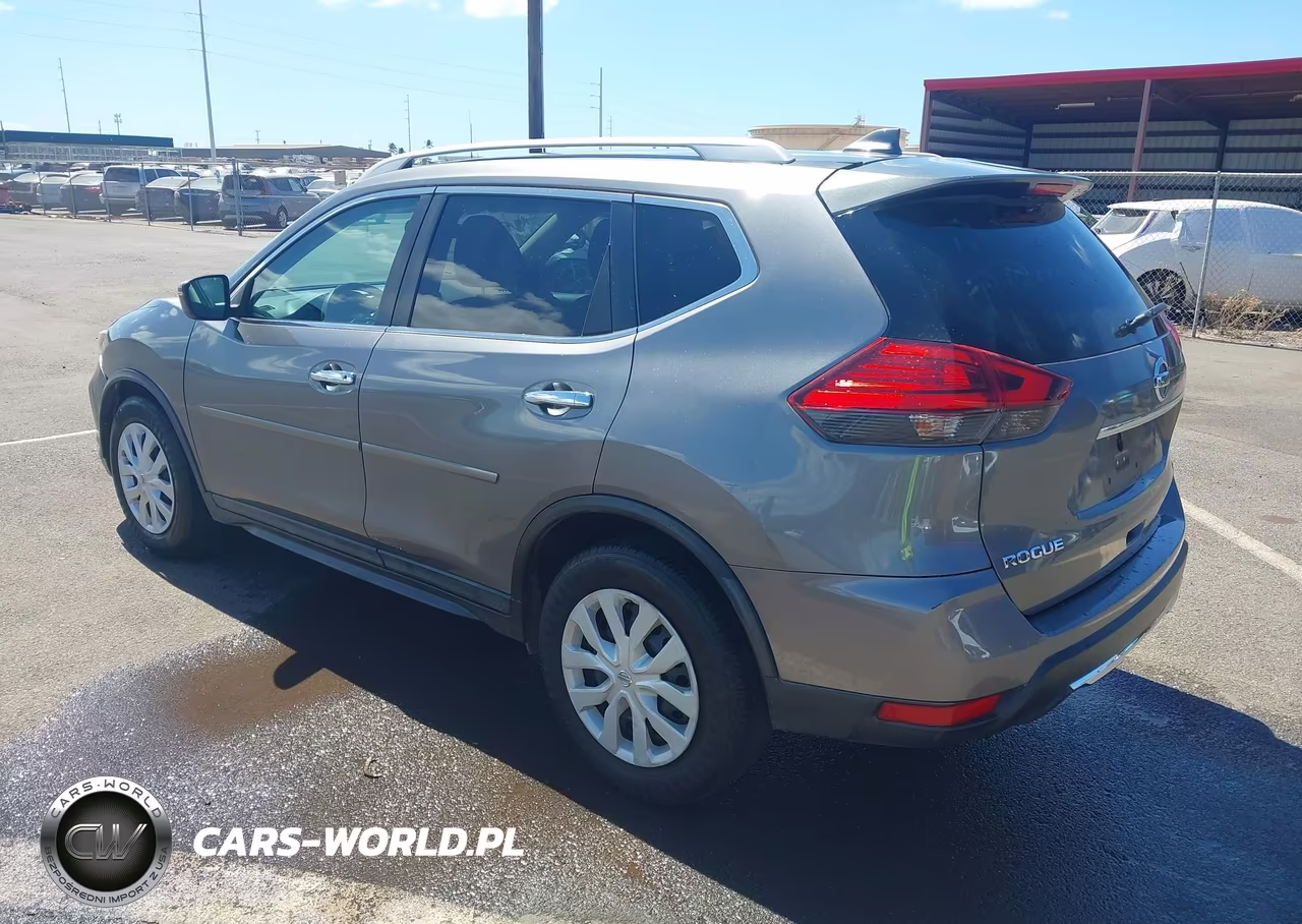 2017 Nissan Rogue S VIN:5N1AT2MT1HC745535 - 3