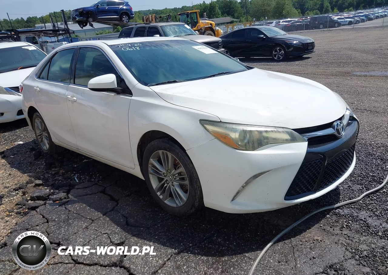 2016 Toyota Camry Se – zdjęcie 1 z 17