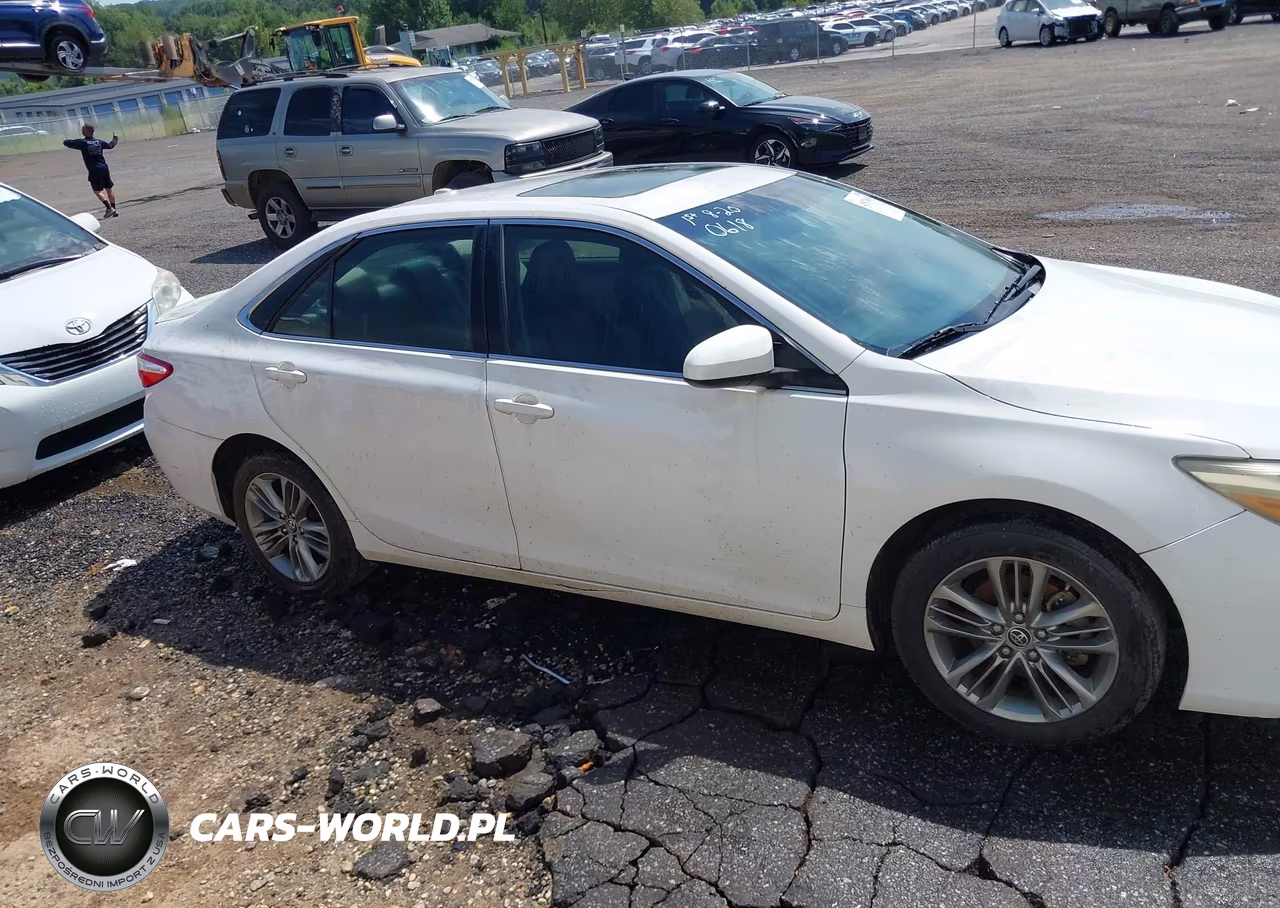 2016 Toyota Camry Se VIN:4T1BF1FK9GU122862 - 14