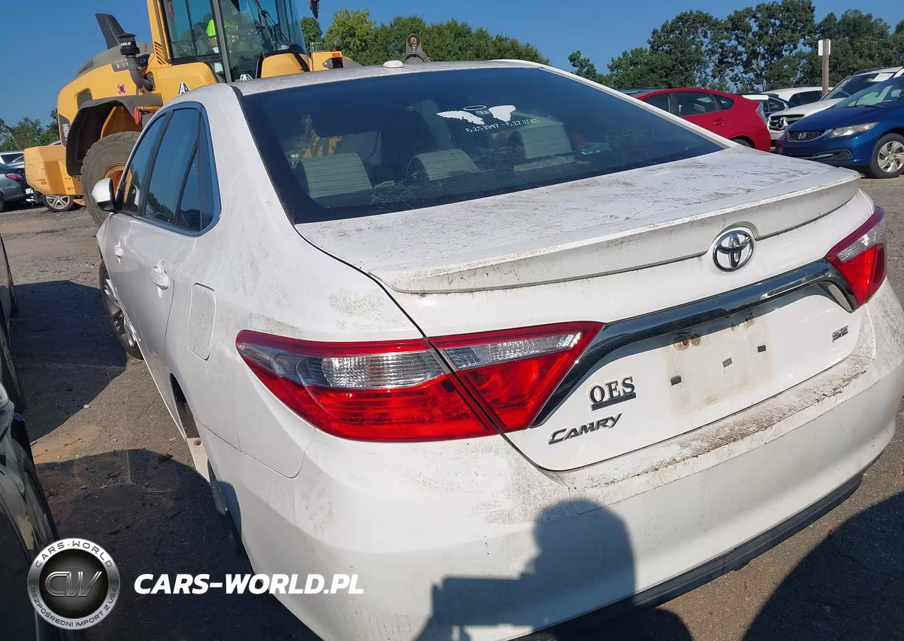 2016 Toyota Camry Se VIN:4T1BF1FK9GU122862 - 3