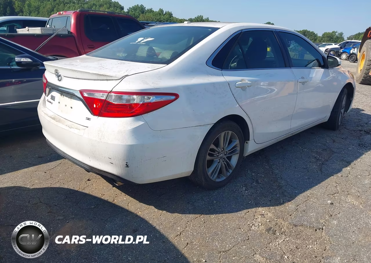 2016 Toyota Camry Se VIN:4T1BF1FK9GU122862 - 4
