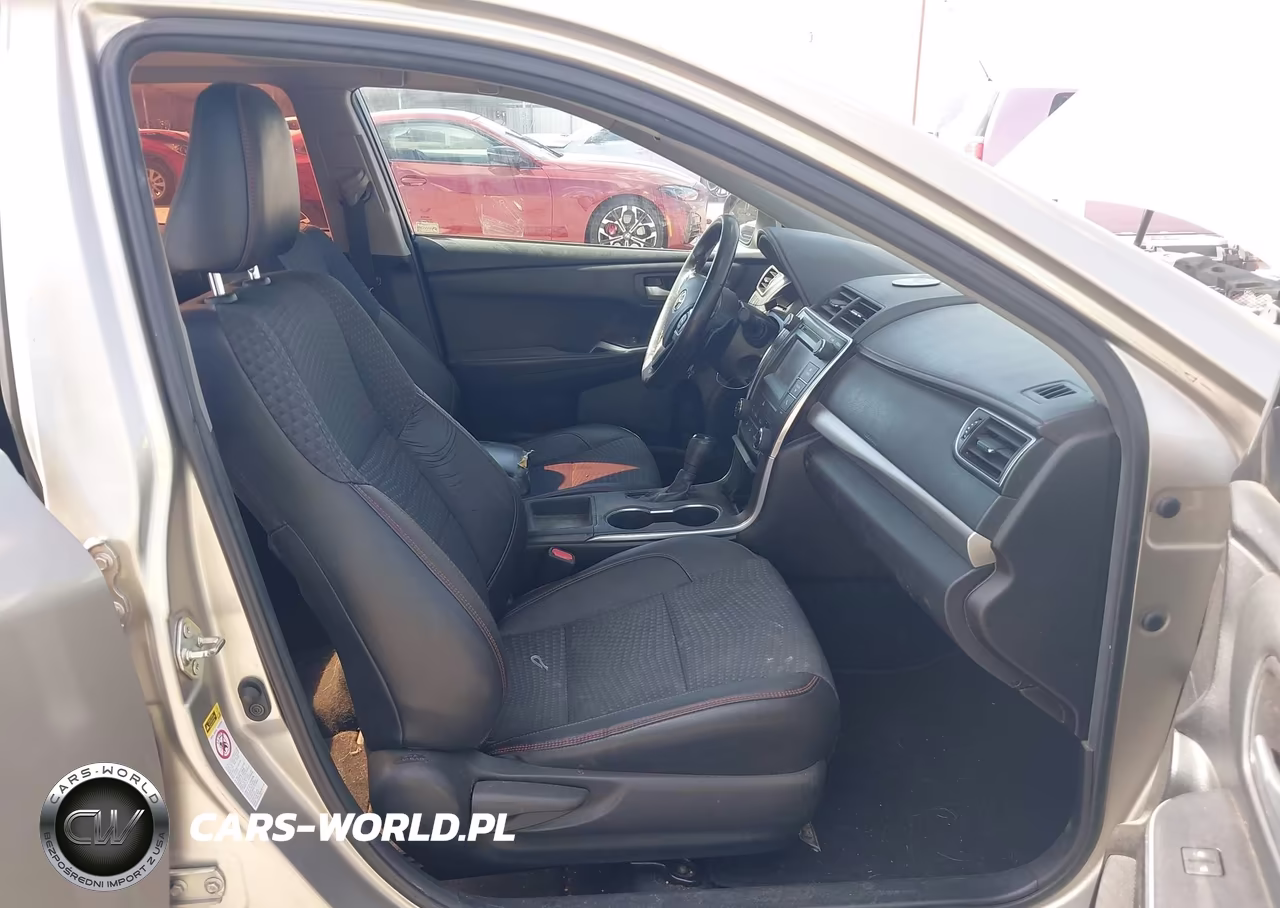 2015 Toyota Camry Se VIN:4T1BF1FK3FU025364 - 5