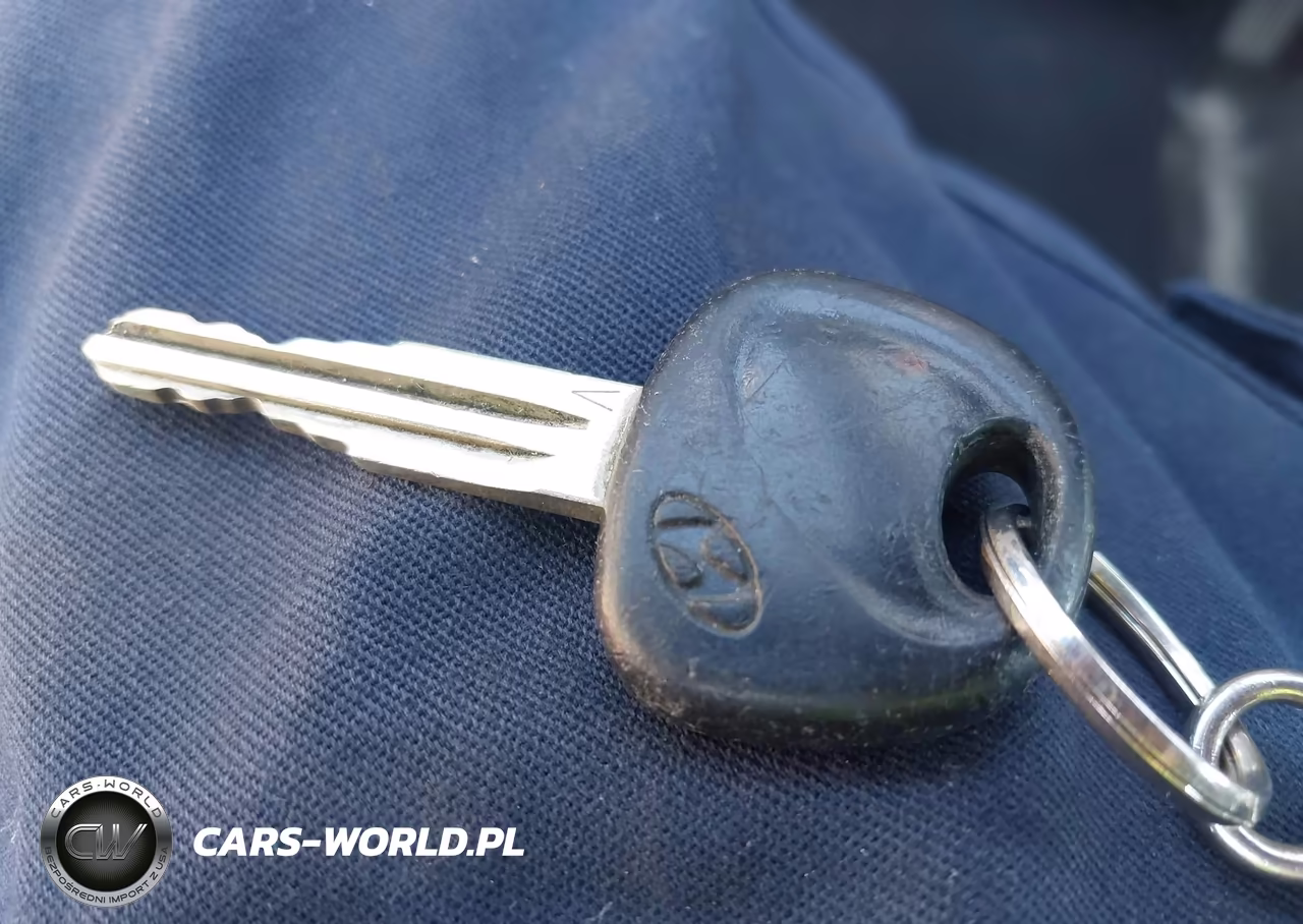 2009 Hyundai Accent Gls VIN:KMHCN46C19U309484 - 11