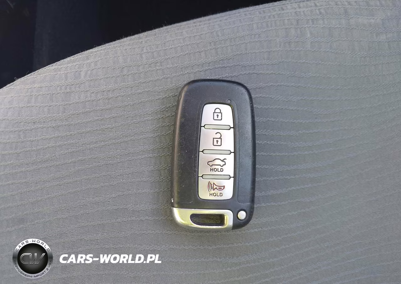 2012 Hyundai Sonata Hybrid VIN:KMHEC4A41CA062703 - 11