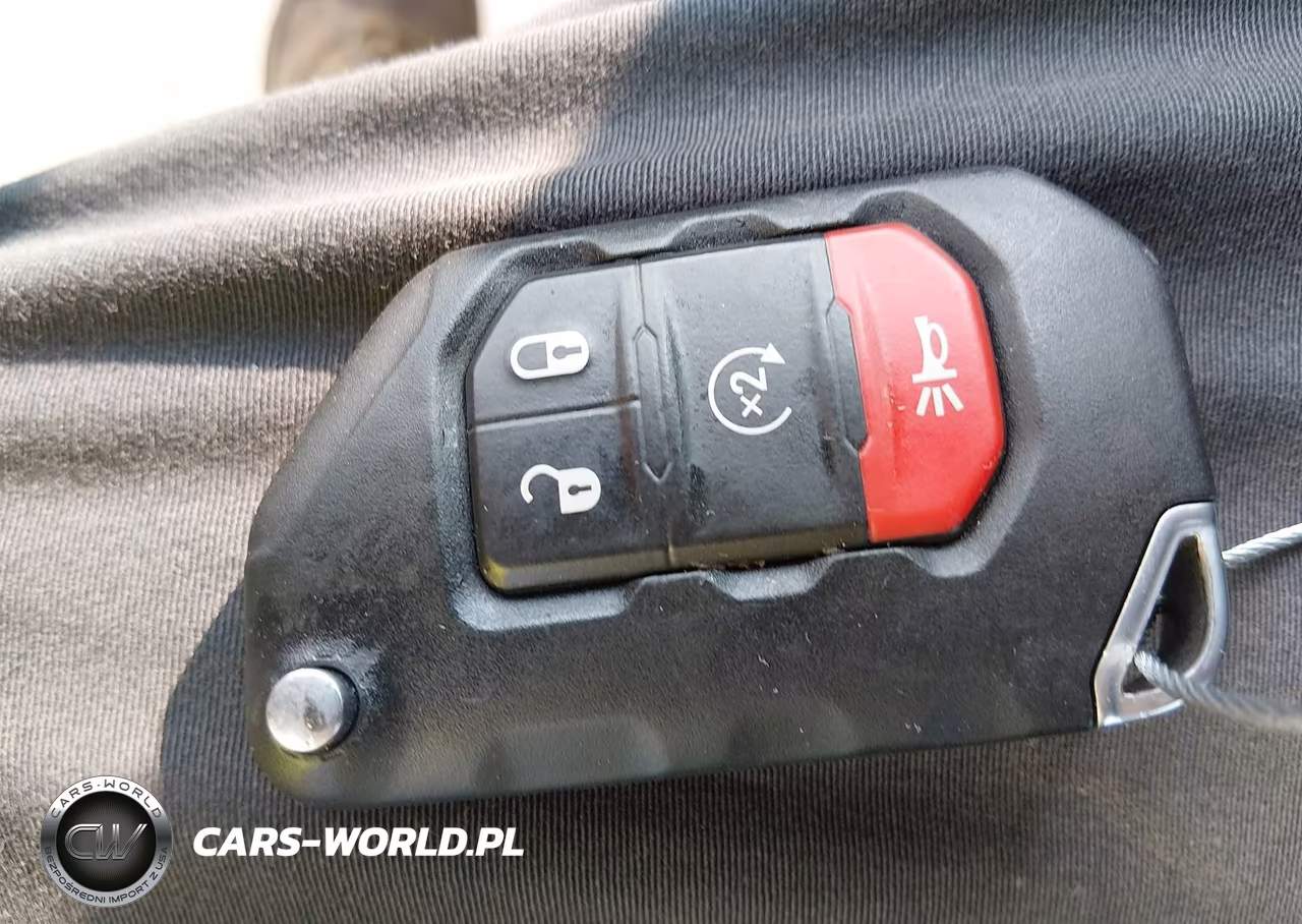2021 Jeep Gladiator Willys 4X4 VIN:1C6HJTAG4ML517181 - 11