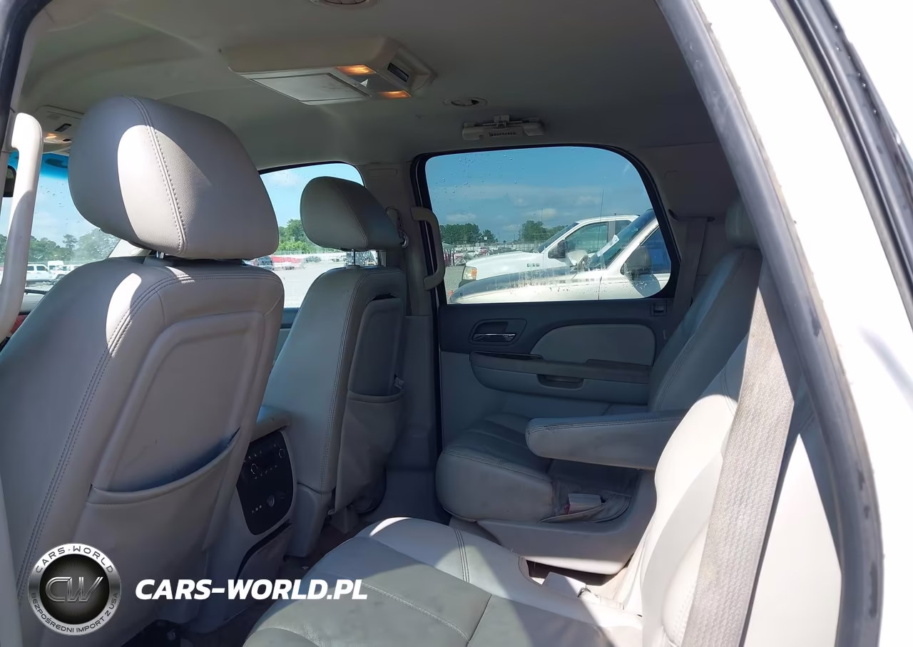 2010 Chevrolet Tahoe Lt VIN:1GNMCBE37AR230355 - 8