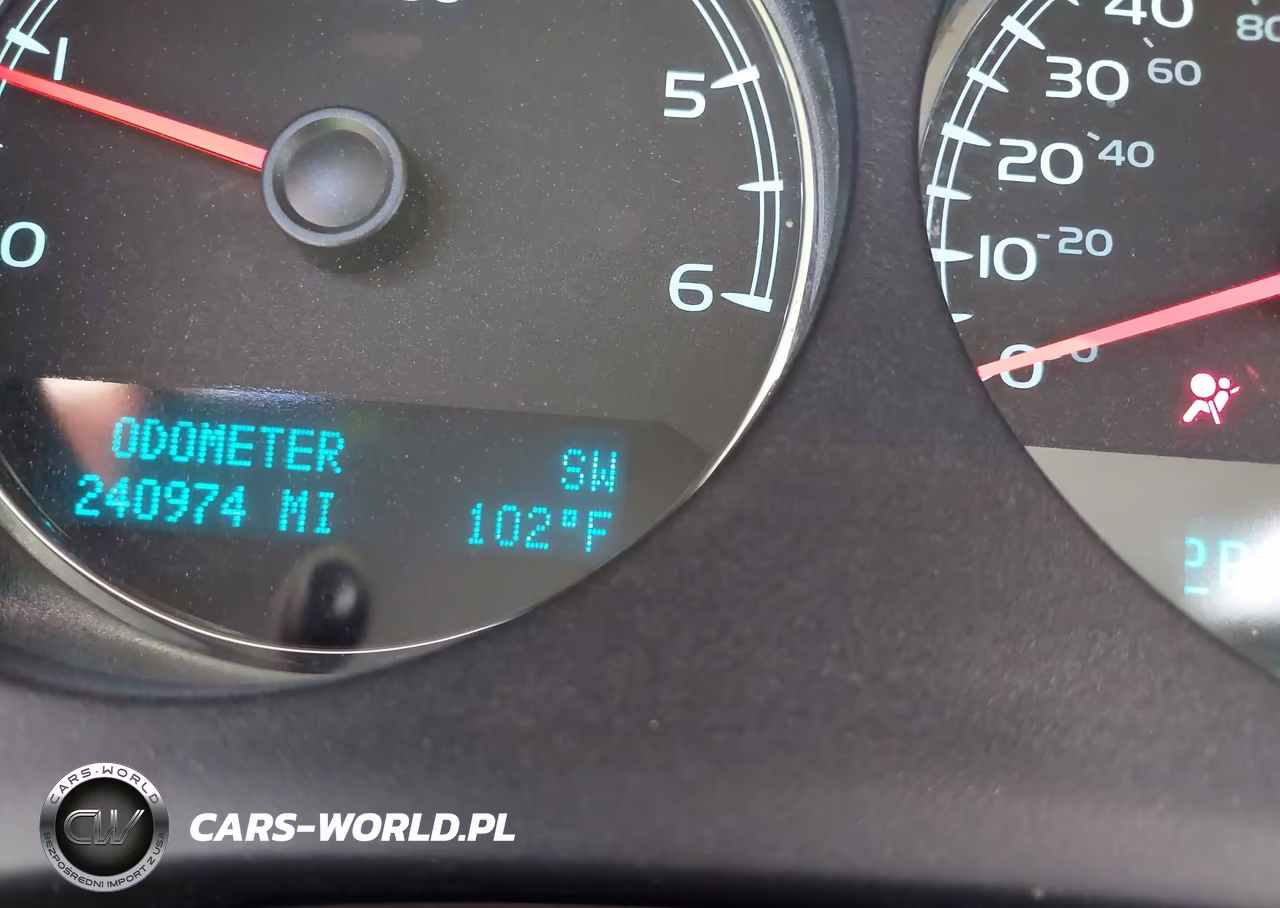 2009 Chevrolet Tahoe Ls VIN:1GNFC13C69R238271 - 15