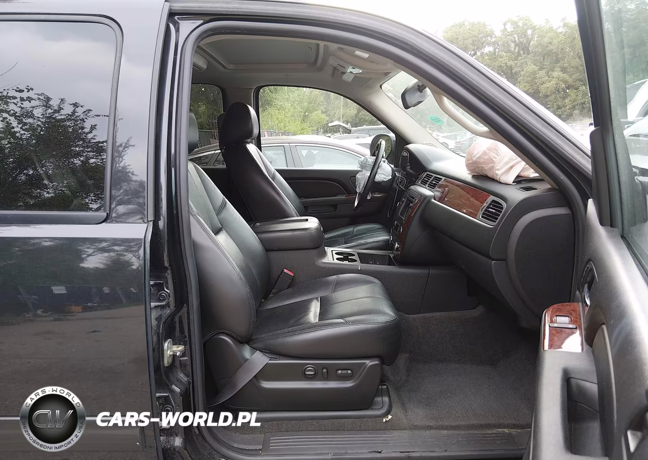 2011 Chevrolet Tahoe Lt VIN:1GNSKBE02BR159180 - 5