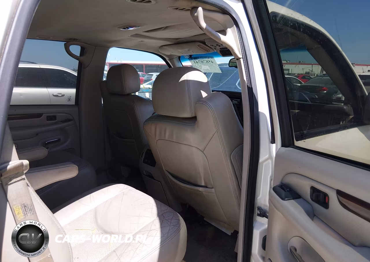 2003 Cadillac Escalade Standard VIN:1GYEC63T63R202101 - 8