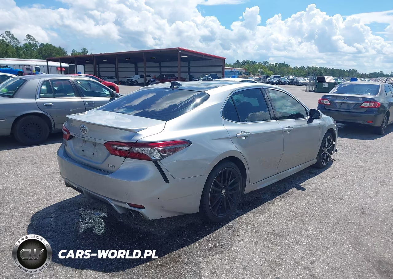 2022 Toyota Camry Xse VIN:4T1K61AKXNU020703 - 4