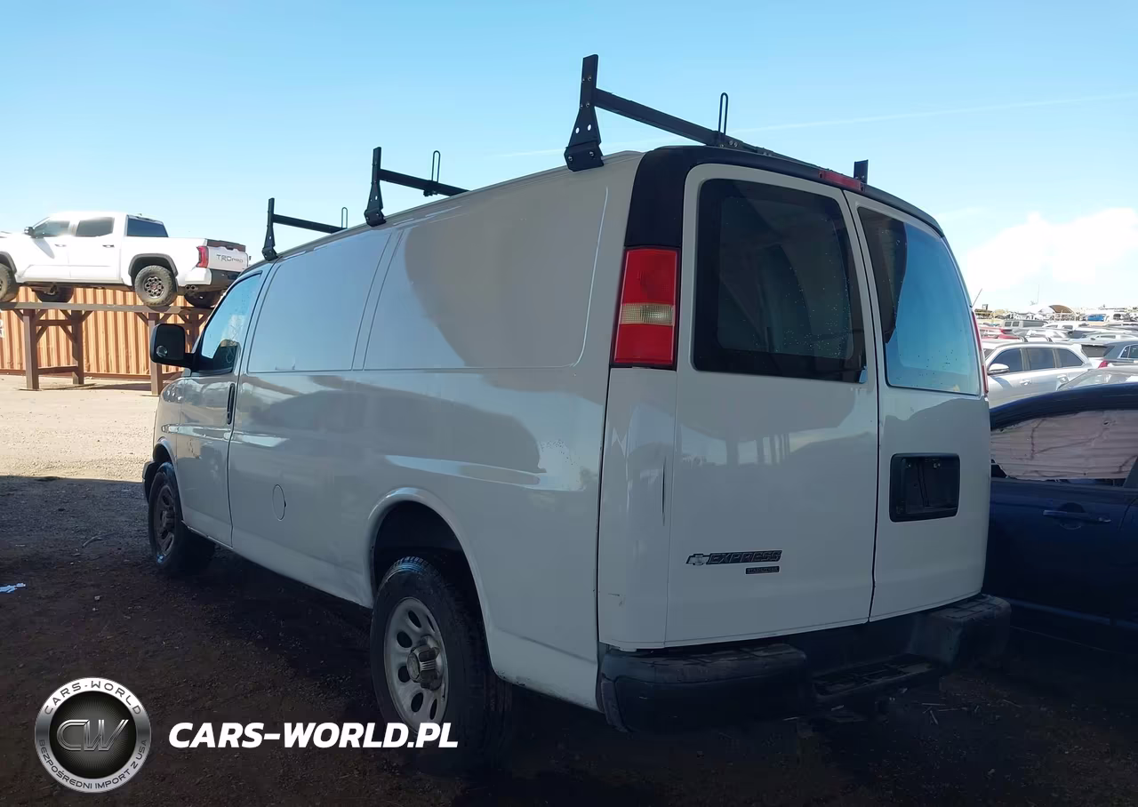 2011 Chevrolet Express 1500 Work Van VIN:1GCSGAFX9B1176704 - 3