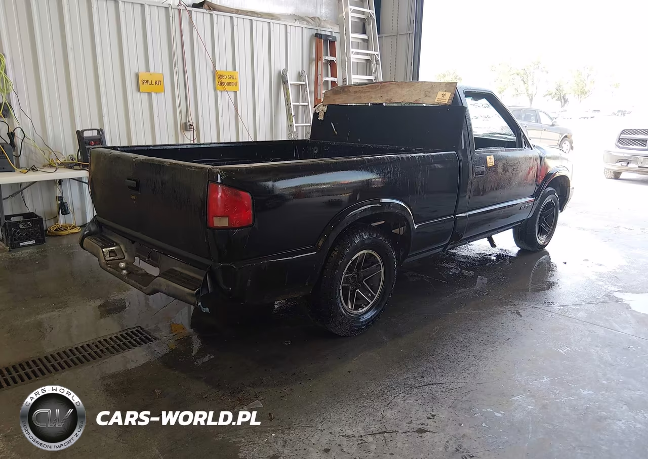 1995 Chevrolet S Truck S10 VIN:1GCCS1447S8117962 - 4