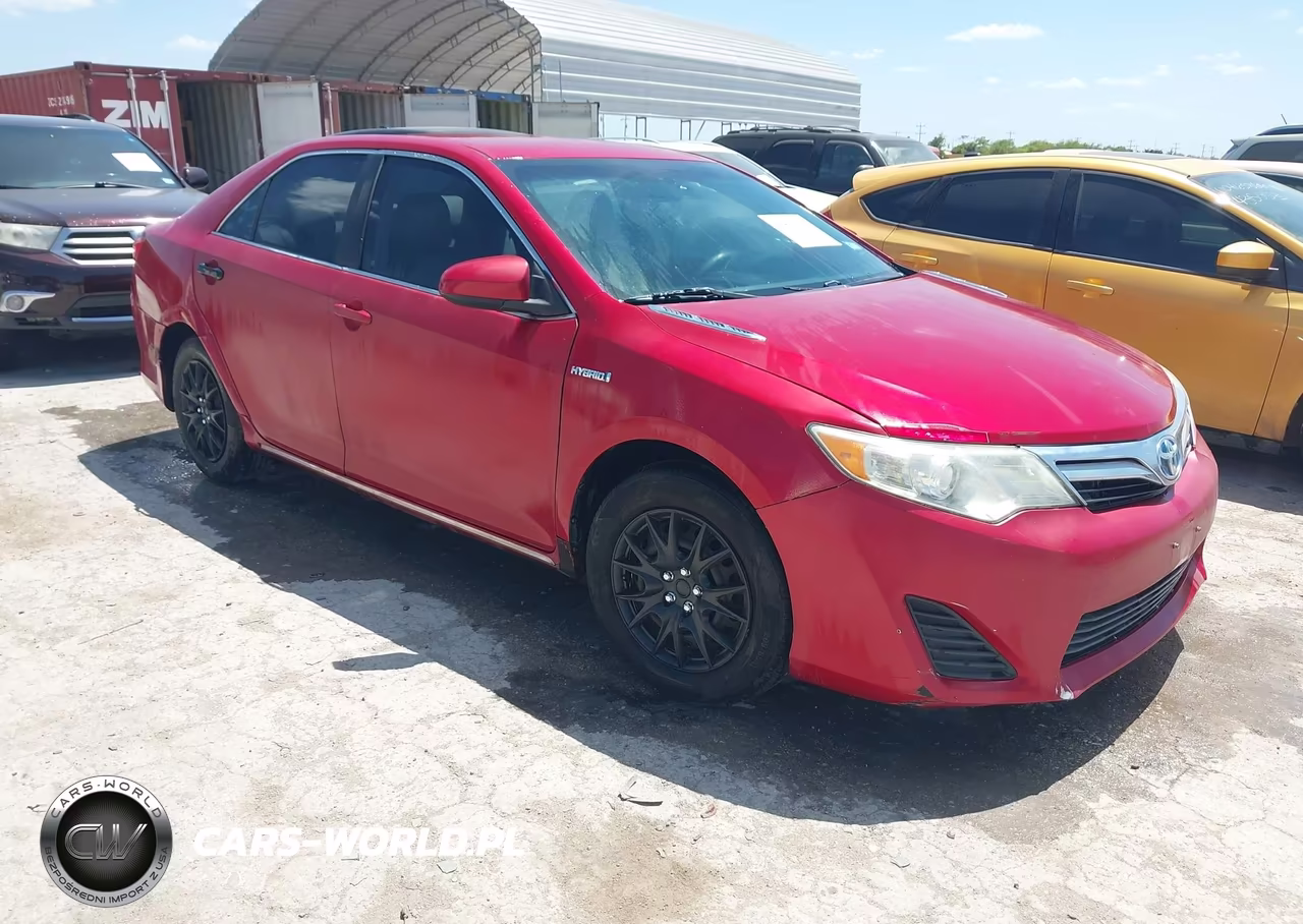 2013 Toyota Camry Hybrid Le – zdjęcie 1 z 16
