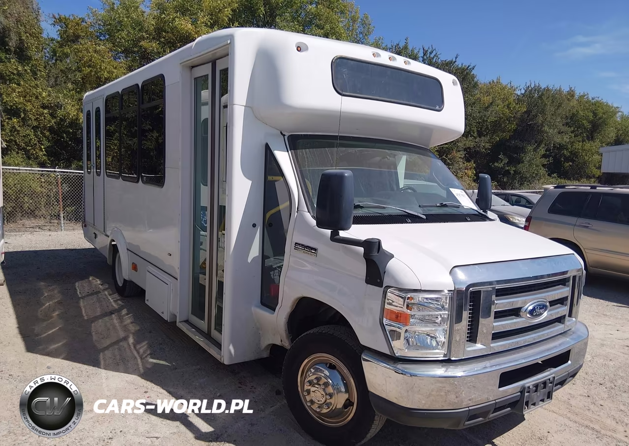2019 Ford E-350 Cutaway