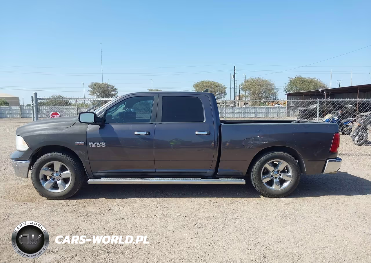 2018 Ram 1500 Big Horn 4X4 6'4 Box VIN:1C6RR7TT6JS126694 - 14