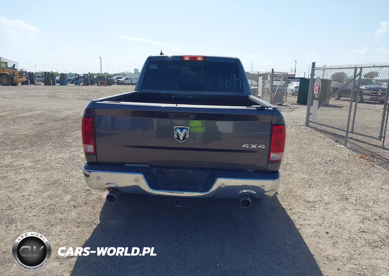 2018 Ram 1500 Big Horn 4X4 6'4 Box VIN:1C6RR7TT6JS126694 - 16