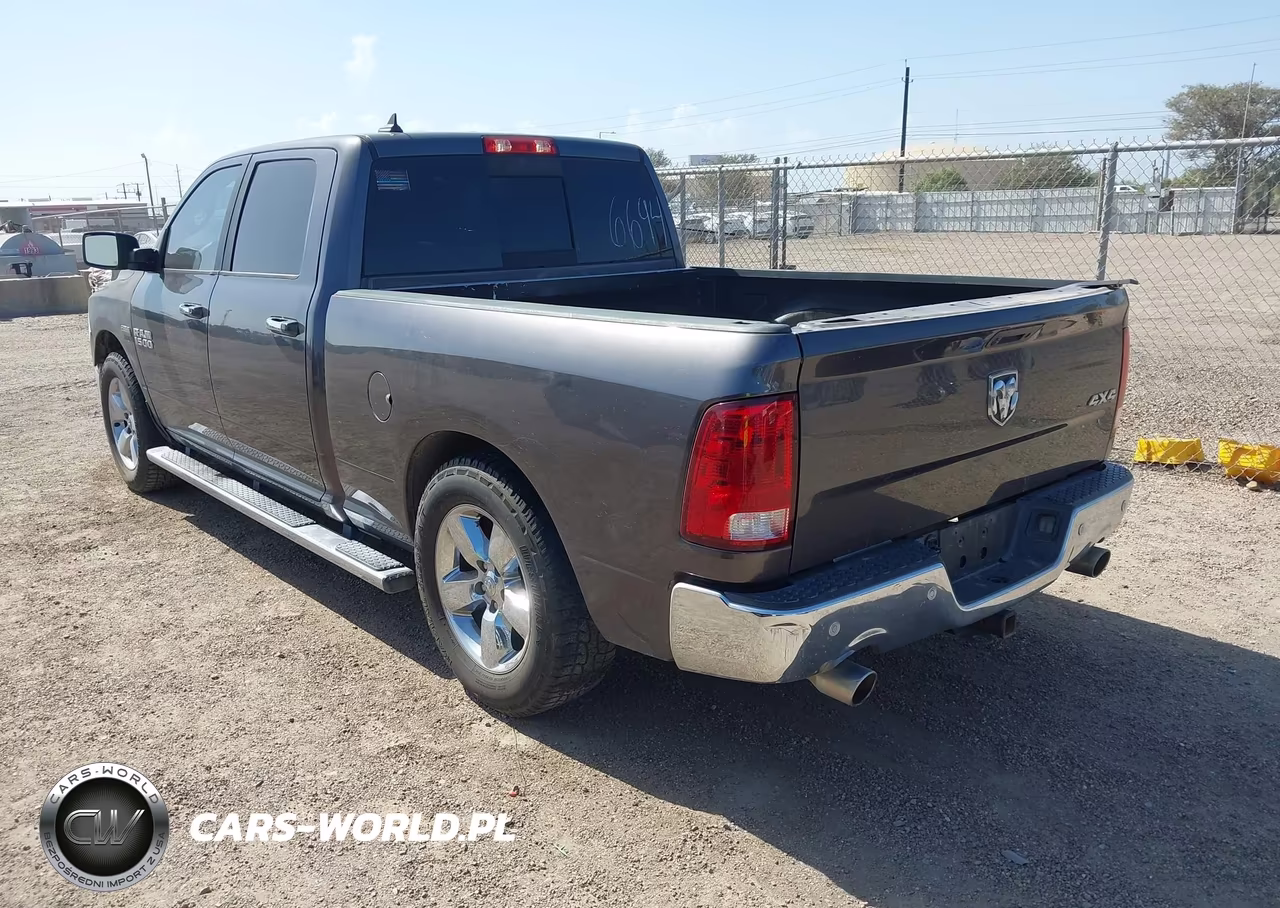 2018 Ram 1500 Big Horn 4X4 6'4 Box VIN:1C6RR7TT6JS126694 - 3