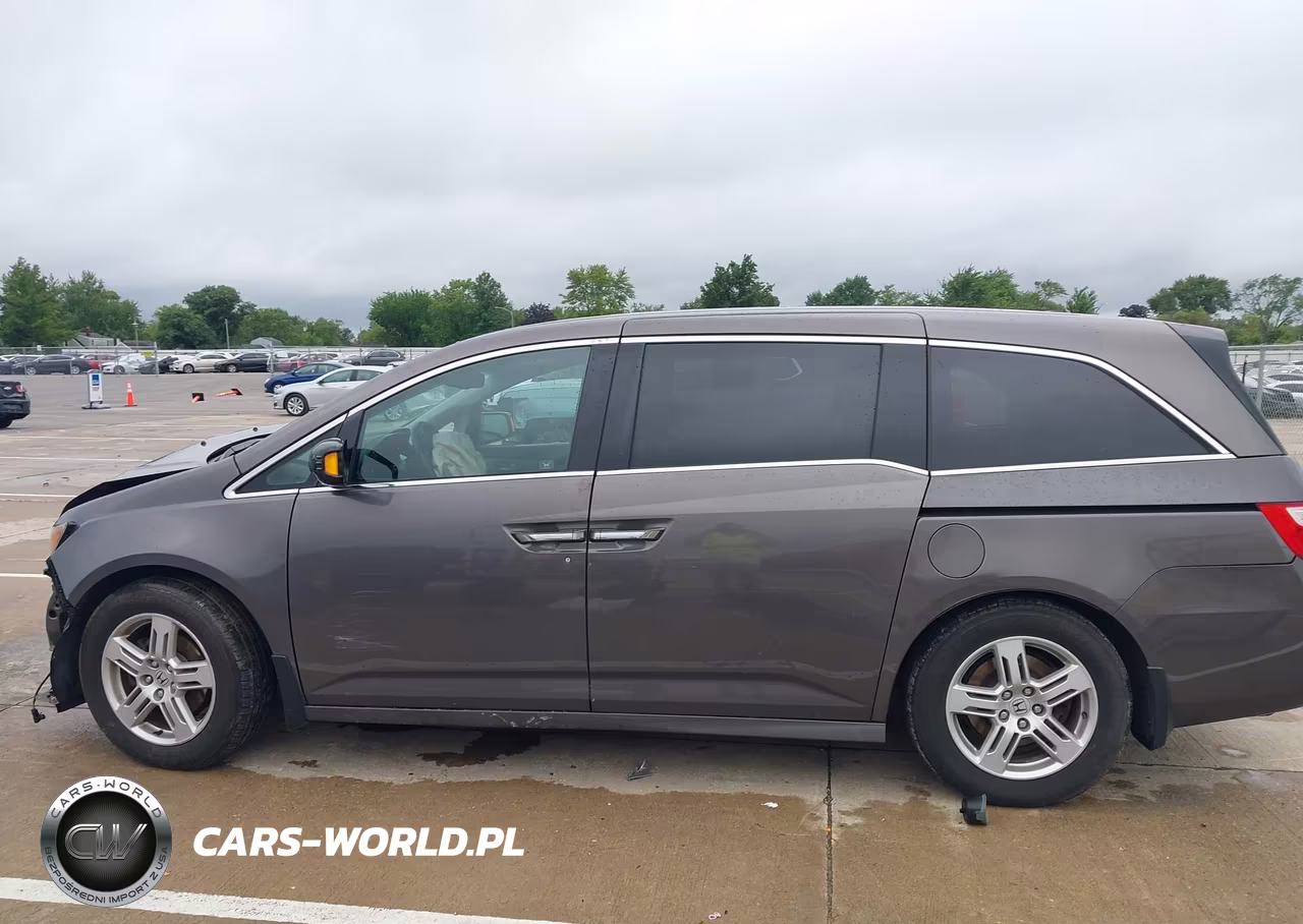 2011 Honda Odyssey Touring-Touring Elite VIN:5FNRL5H99BB104585 - 15