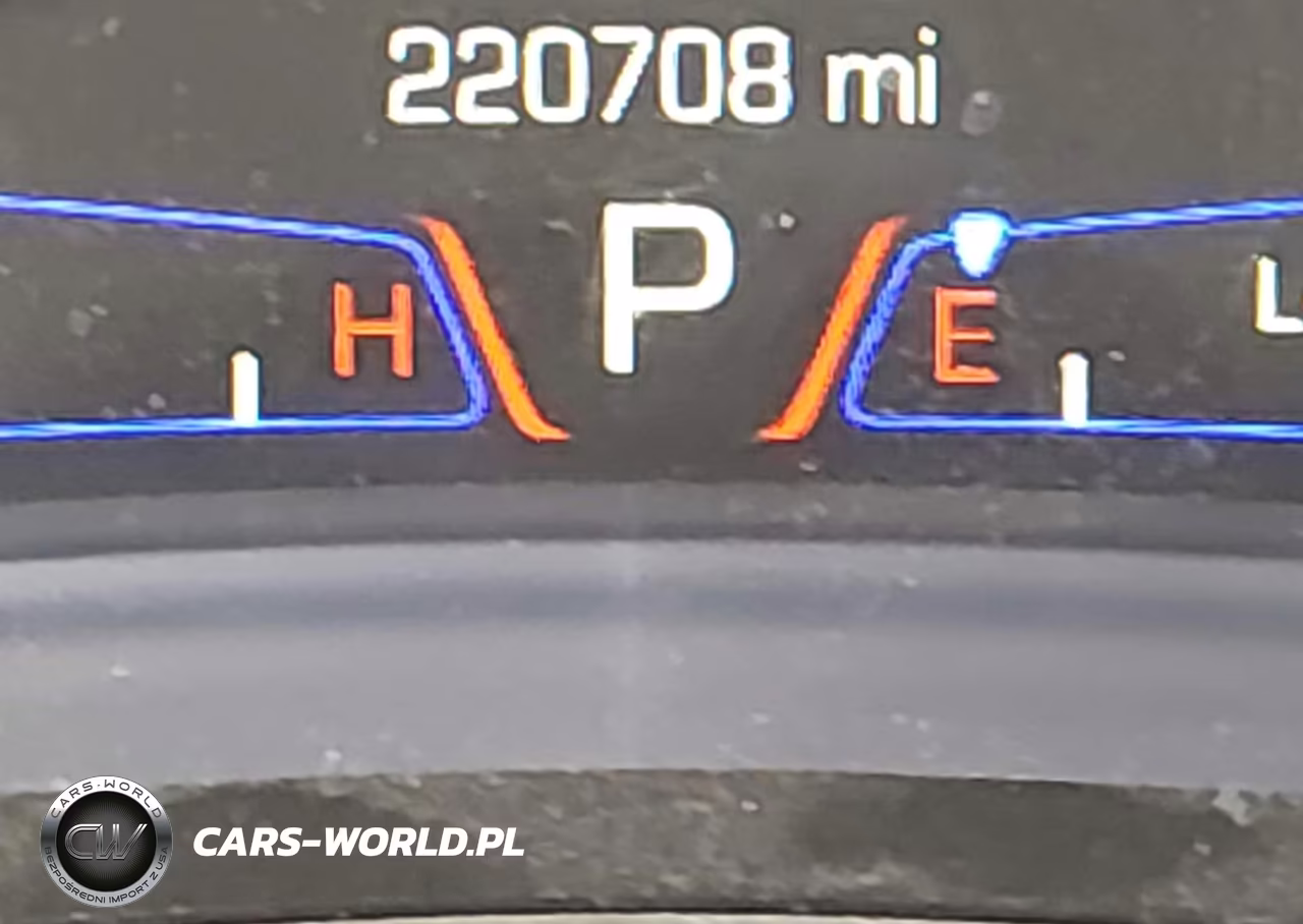 2017 Chrysler 300 Limited VIN:2C3CCAAG0HH596907 - 15