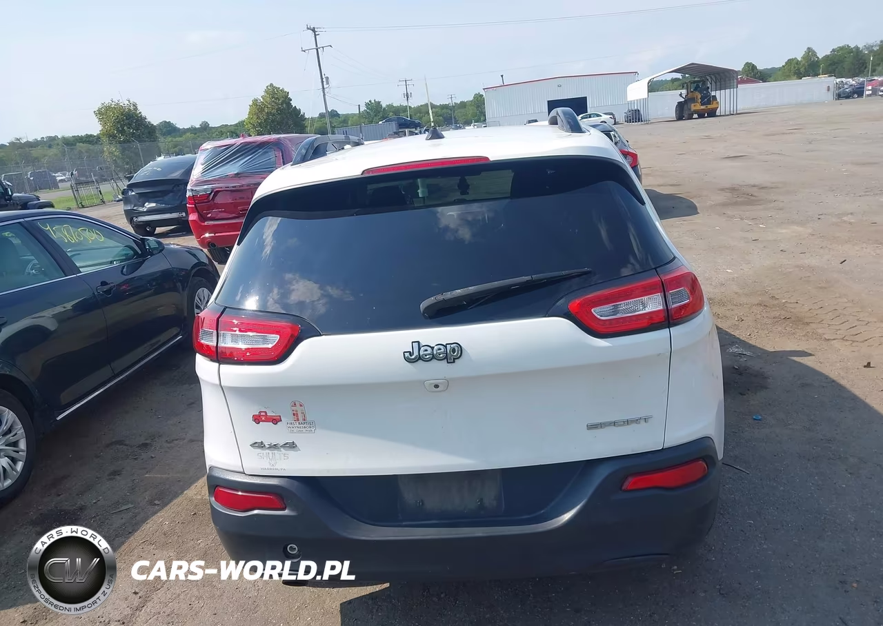 2016 Jeep Cherokee Sport VIN:1C4PJMAB3GW182402 - 16