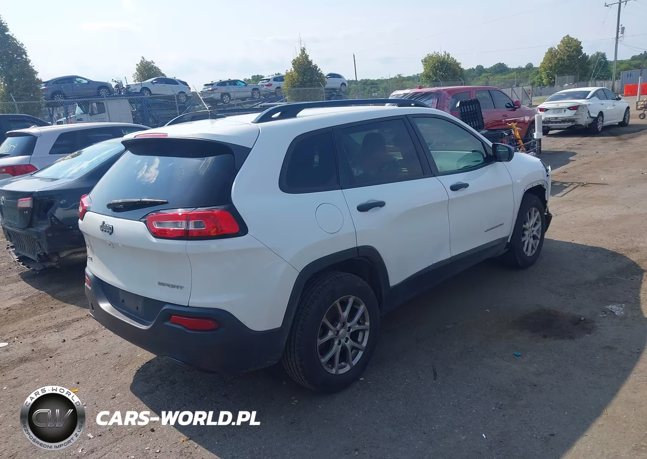 2016 Jeep Cherokee Sport VIN:1C4PJMAB3GW182402 - 4