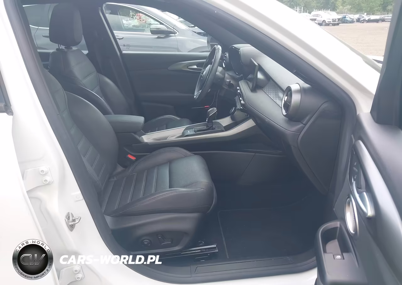 2024 Alfa Romeo Tonale Ti Eawd VIN:ZASPATCW1R3050175 - 5