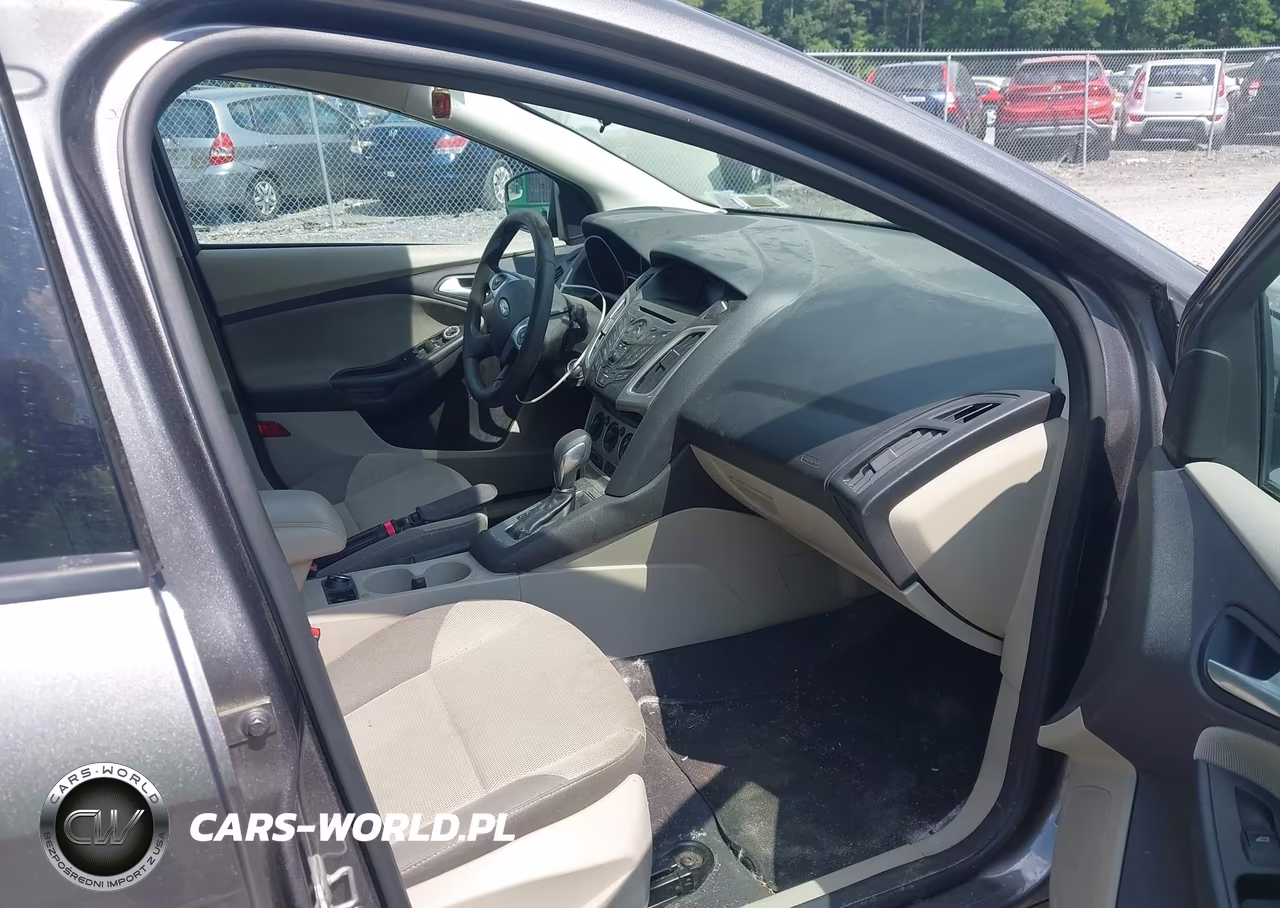 2014 Ford Focus Se VIN:1FADP3F29EL222863 - 5