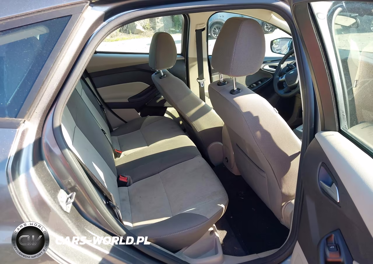 2014 Ford Focus Se VIN:1FADP3K26EL166936 - 8