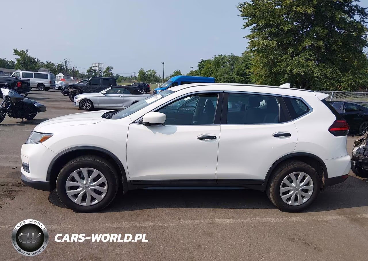 2017 Nissan Rogue S VIN:5N1AT2MV4HC785805 - 14