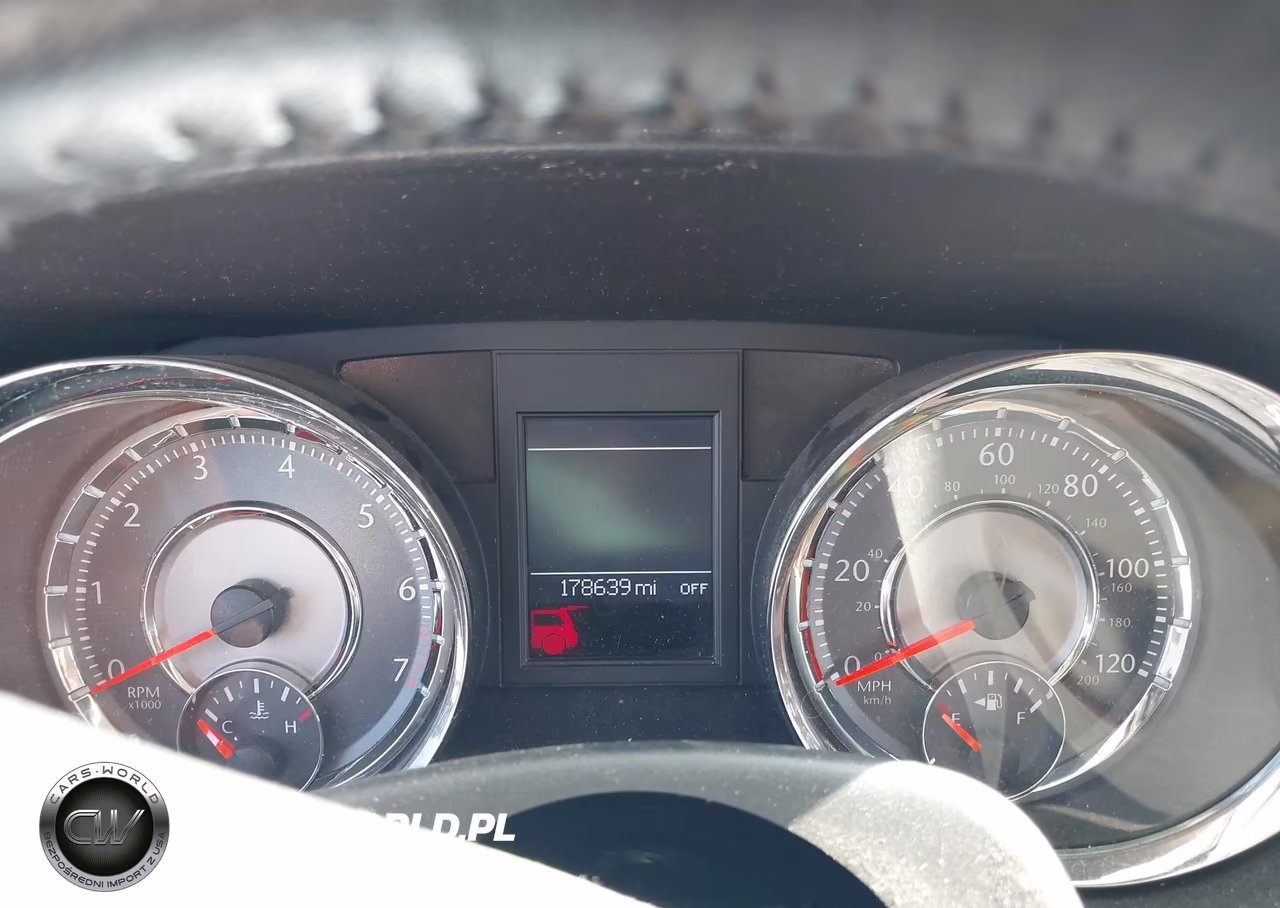 2012 Chrysler Town & Country Touring VIN:2C4RC1BG6CR286512 - 7