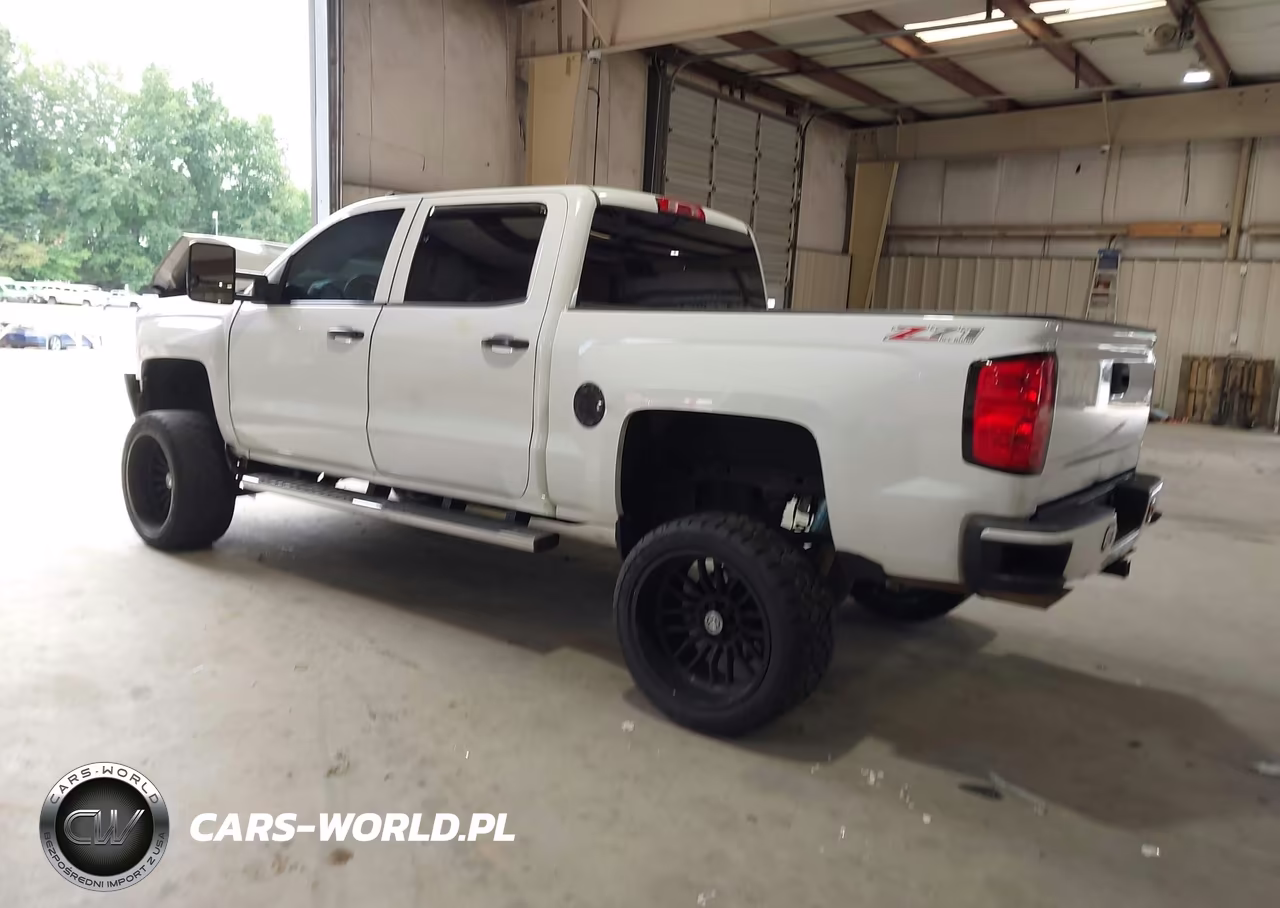 2017 Chevrolet Silverado 1500 Lt VIN:3GCUKREC4HG218811 - 3