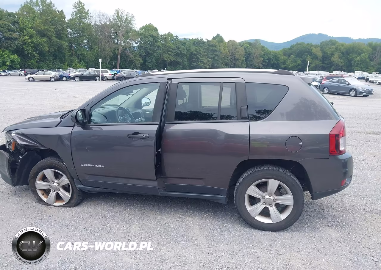 2015 Jeep Compass High Altitude Edition VIN:1C4NJCEA9FD126400 - 15