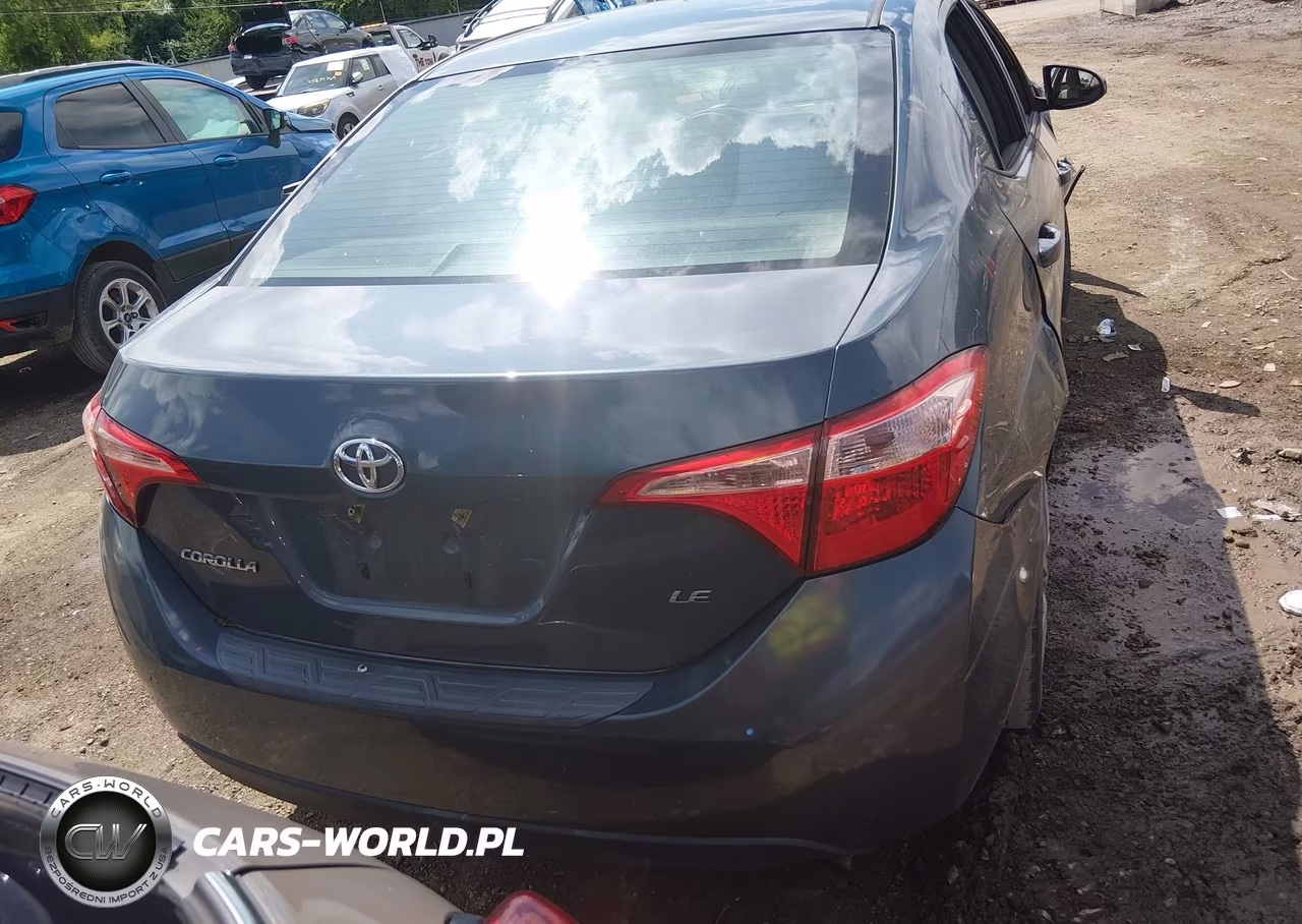 2018 Toyota Corolla Le VIN:2T1BURHE6JC016907 - 16