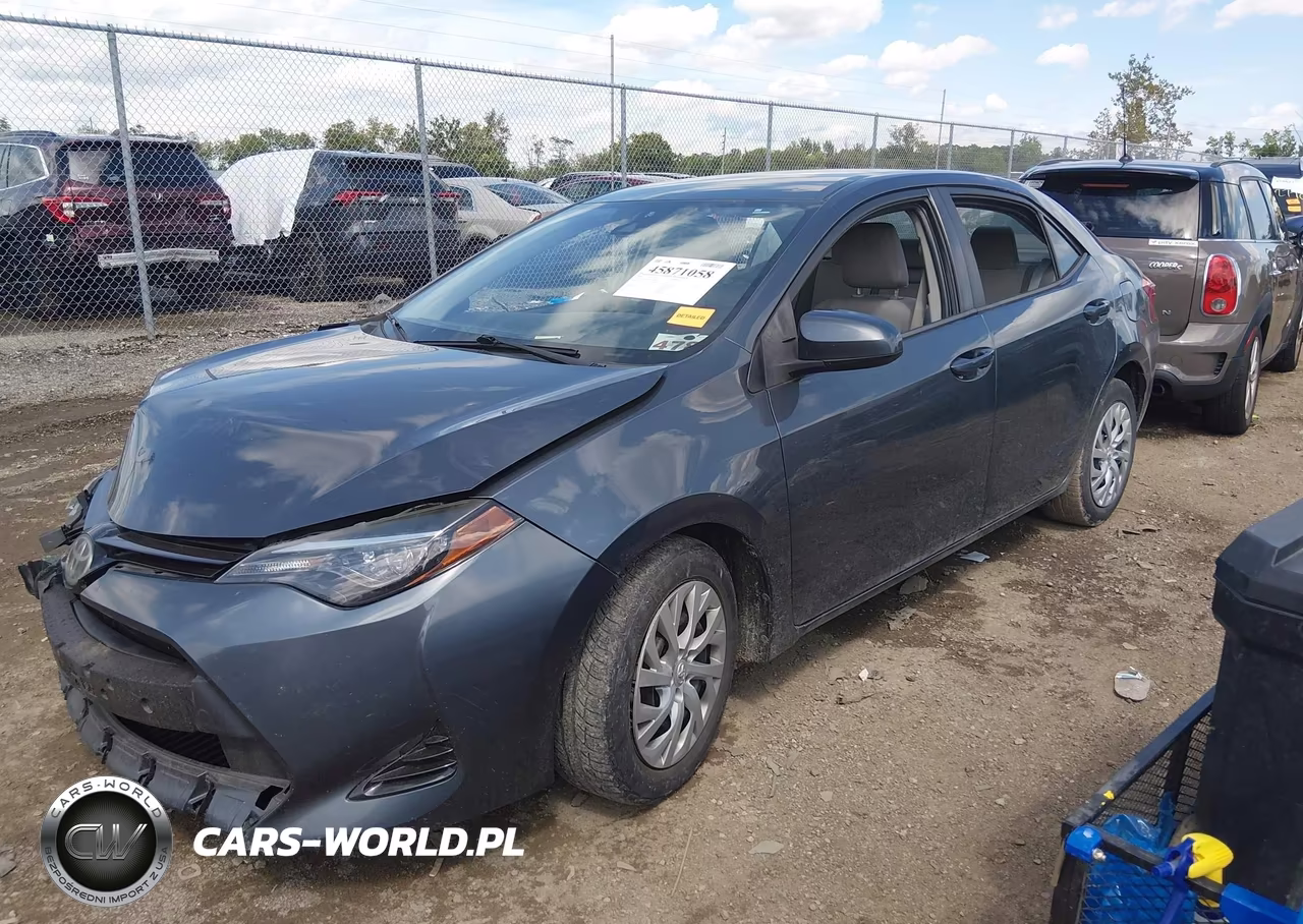 2018 Toyota Corolla Le VIN:2T1BURHE6JC016907 - 2