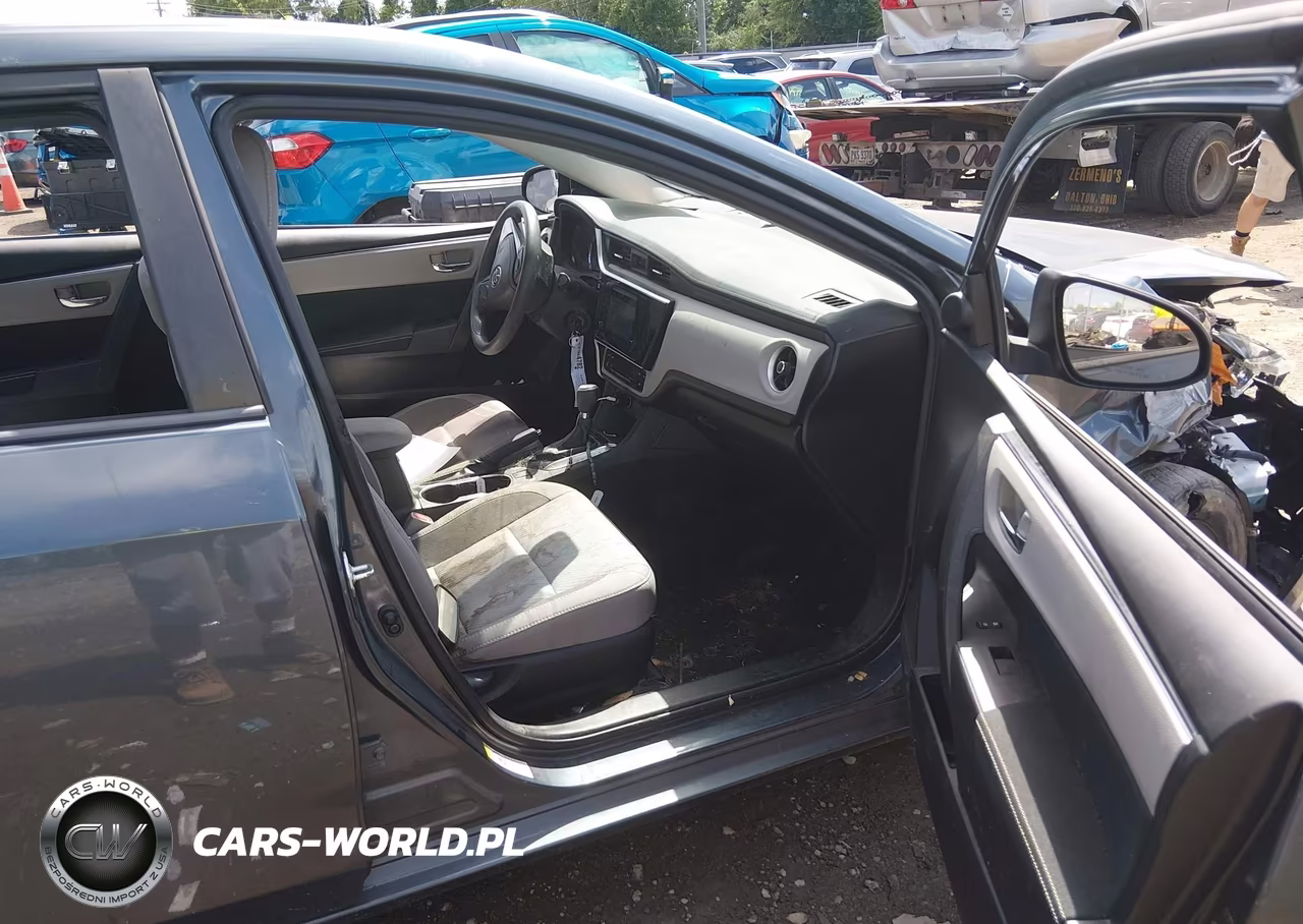 2018 Toyota Corolla Le VIN:2T1BURHE6JC016907 - 5