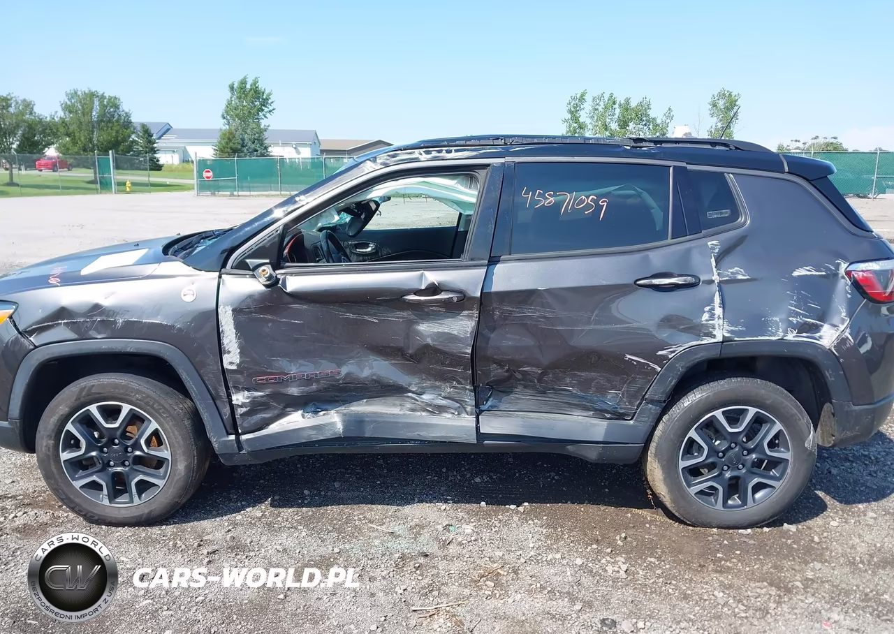 2019 Jeep Compass Trailhawk 4X4 VIN:3C4NJDDB4KT619454 - 6