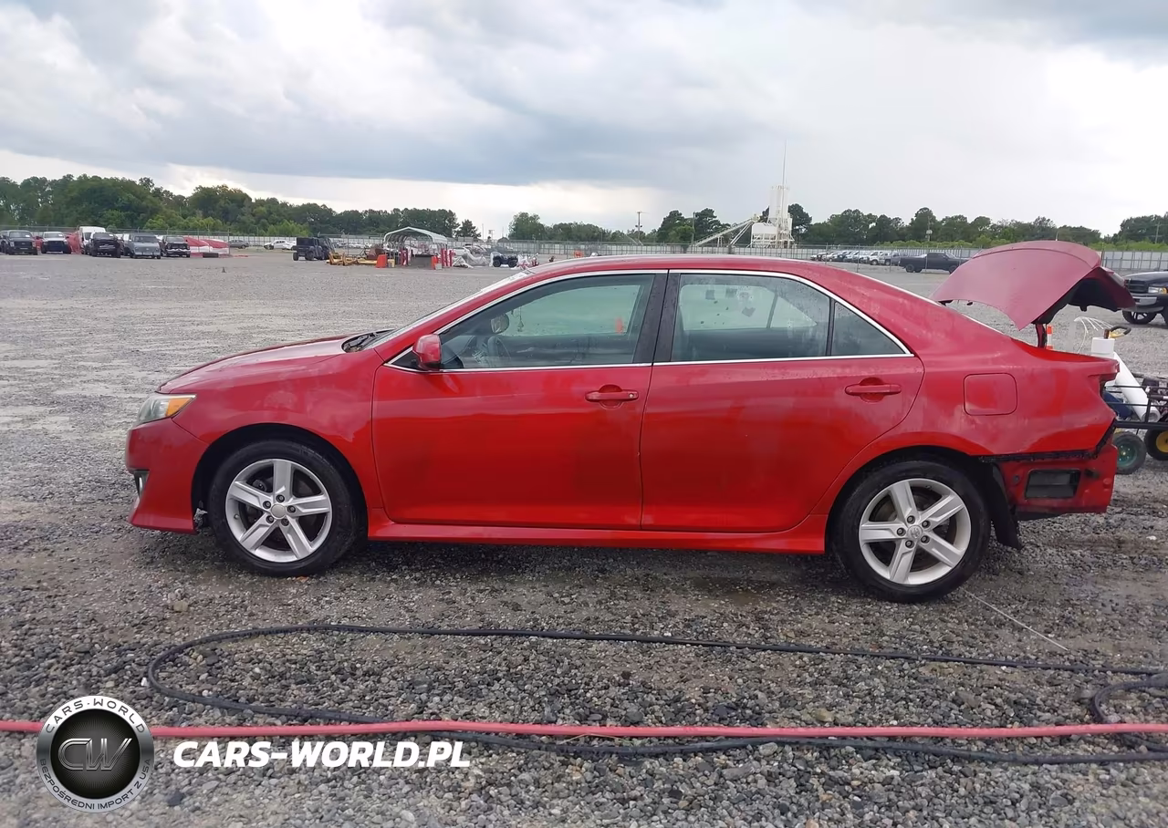 2014 Toyota Camry Se VIN:4T1BF1FK7EU845610 - 15