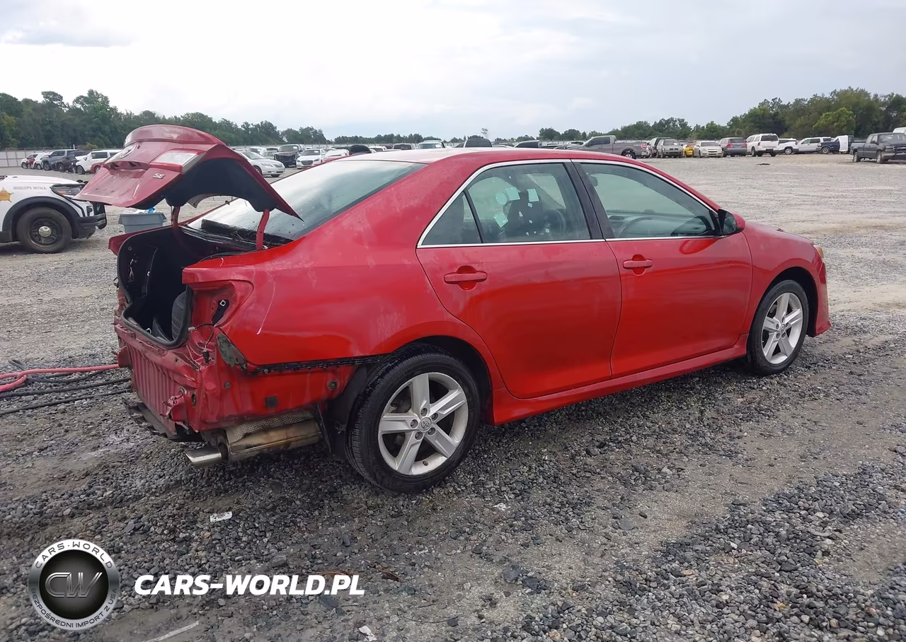 2014 Toyota Camry Se VIN:4T1BF1FK7EU845610 - 4